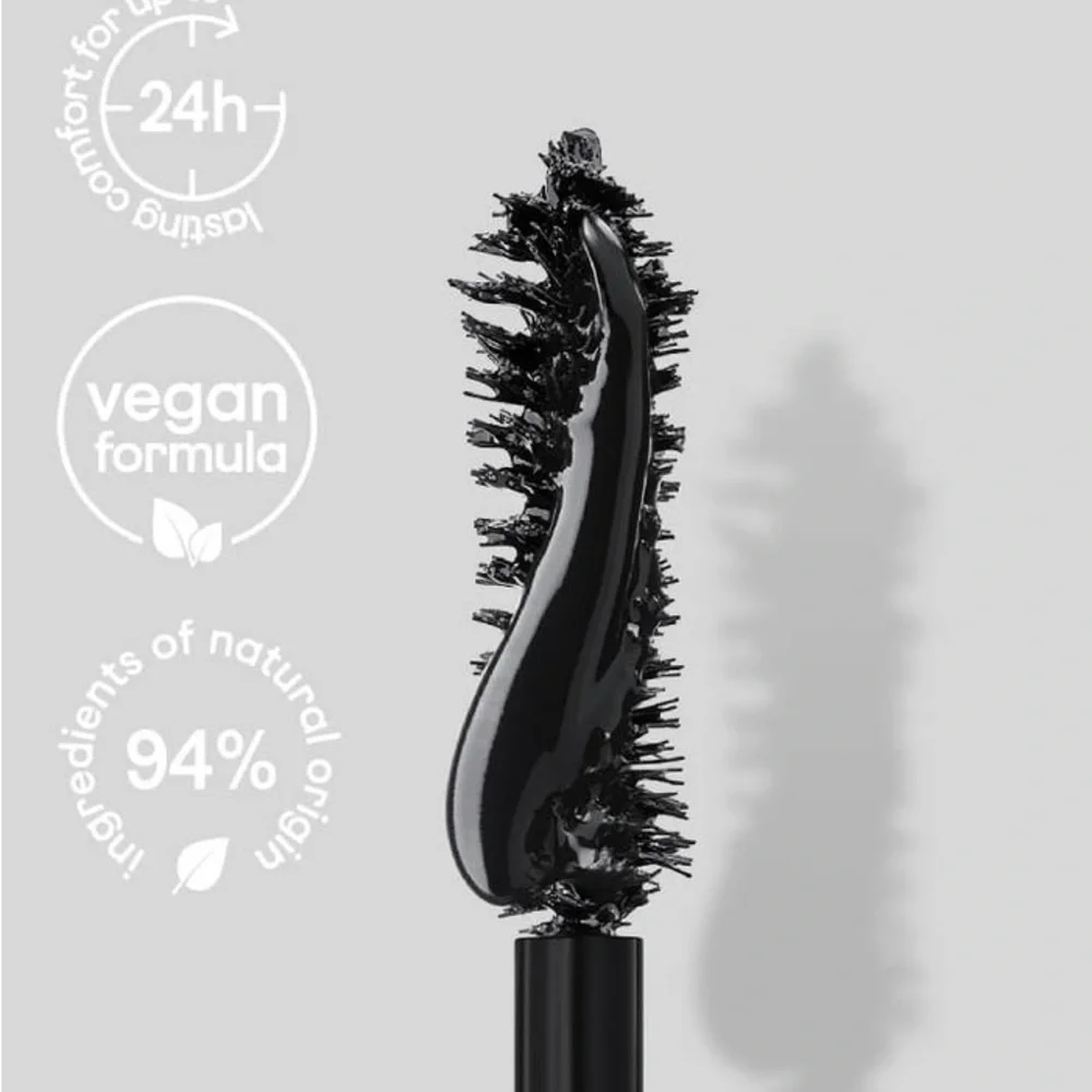 Rabanne famous mascara deep black - full sized plus mini
